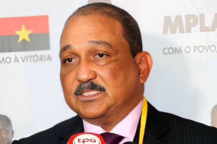 MPLA anuncia que processo de destituição do PR está encerrado, UNITA garante que vai até às últimas consequências