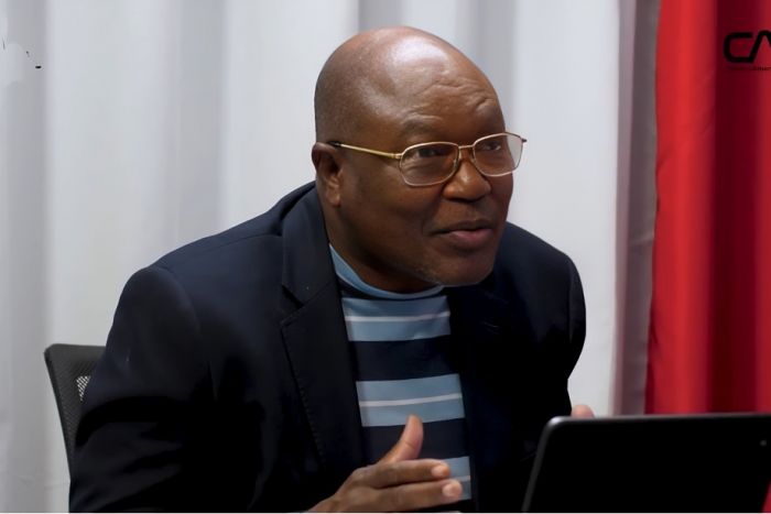 Sérgio Raimundo defende mudança na liderança do MPLA e alerta para risco eleitoral em 2027