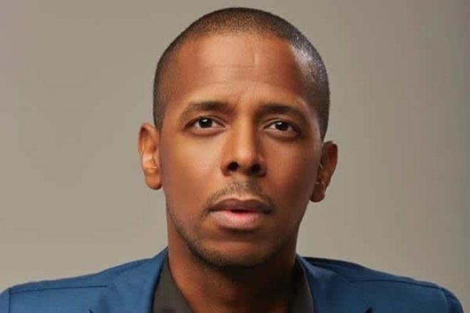 Constantes crimes impunes contra sua família obrigam jornalista Cláudio “In” a abandonar Angola e seu emprego