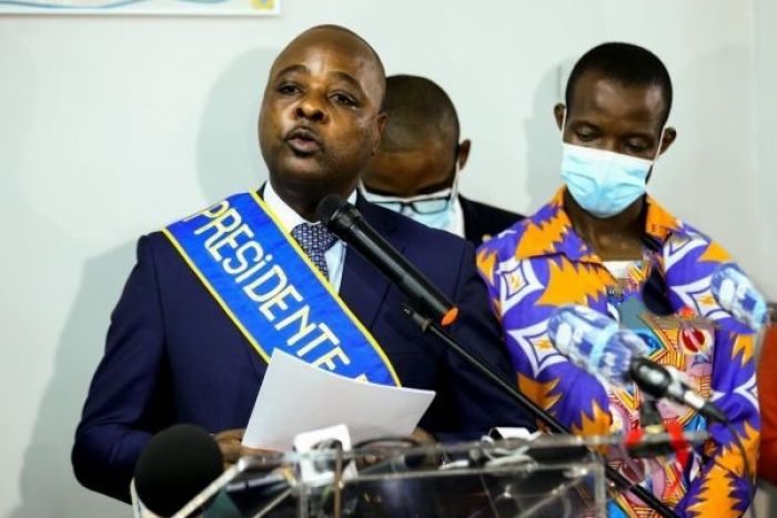 Novo líder da CASA-CE admite analisar eventual regresso de Abel Chivukuvuku à coligação