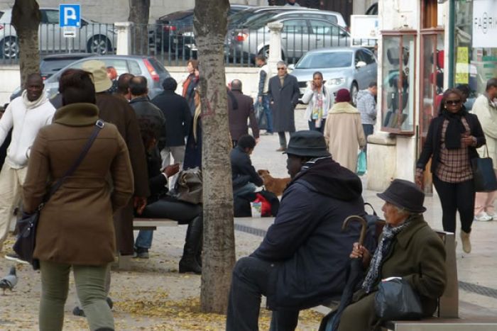 Angolanos continuam a ‘bazar’ em massa para Portugal