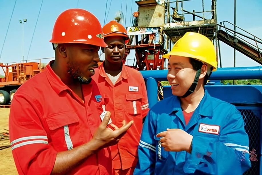 Cinquenta anos depois, Angola continua a olhar para a China – análise