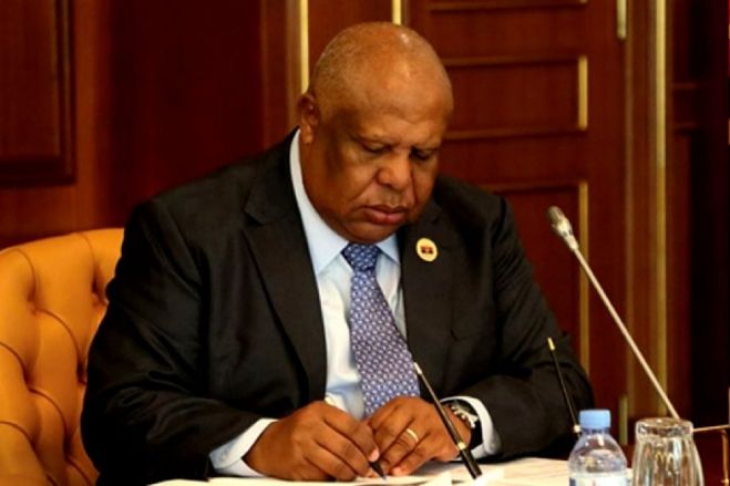 PGR acusa general Higino Carneiro de crimes de peculato e burla qualificada