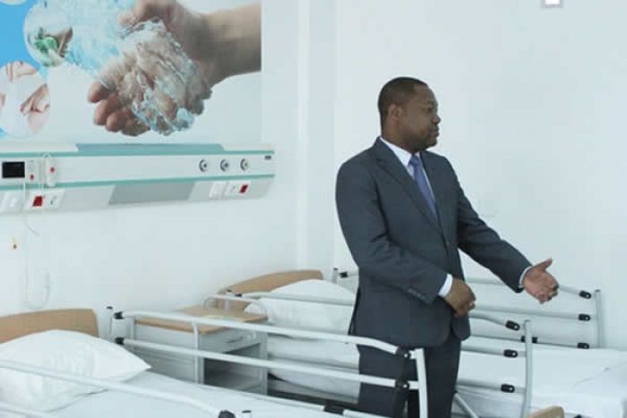 Luanda com cinco novos hospitais nos próximos meses - governador