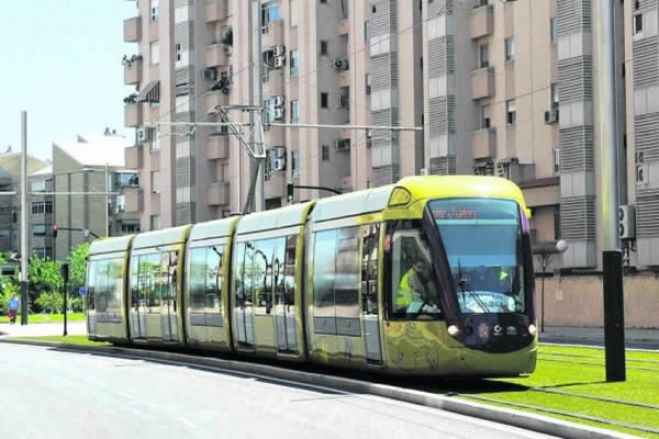 Metro de superfície de Luanda incluído nas 41 parcerias público-privadas até 2021
