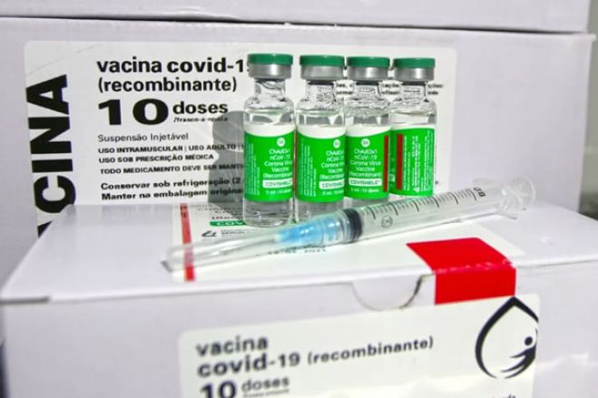 Portugal suspende temporariamente vacina da AstraZeneca contra covid-19