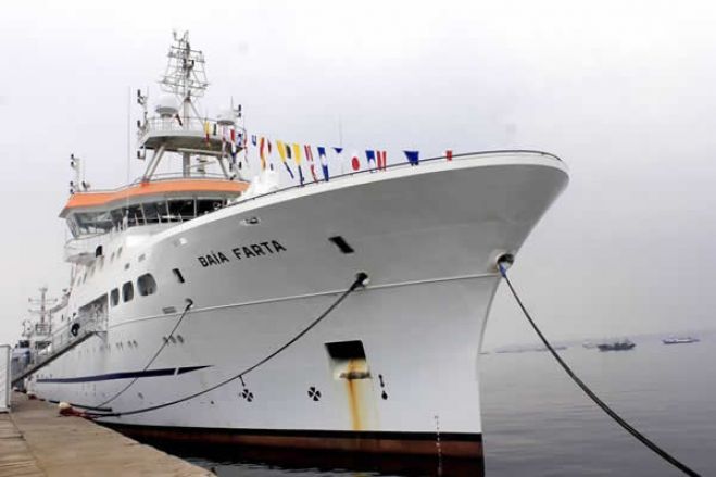 Angola conta com primeiro navio de investigação que custou 80 milhões de dólares