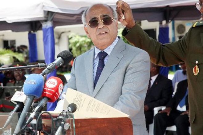 Ministro da Defesa diz que &quot;nada se passa&quot; em Cabinda