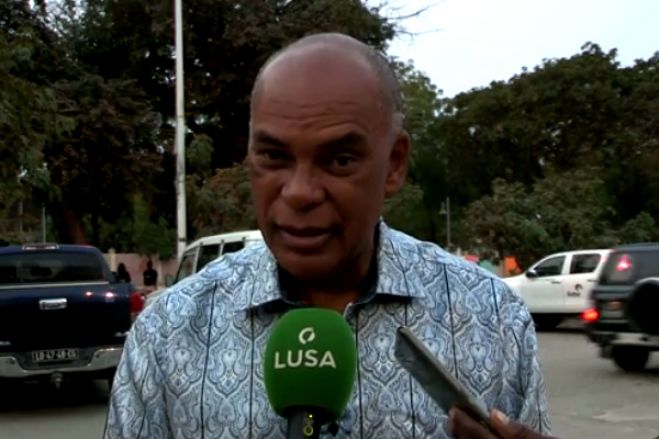 ACJ diz que UNITA quer "diálogo permanente" com governo