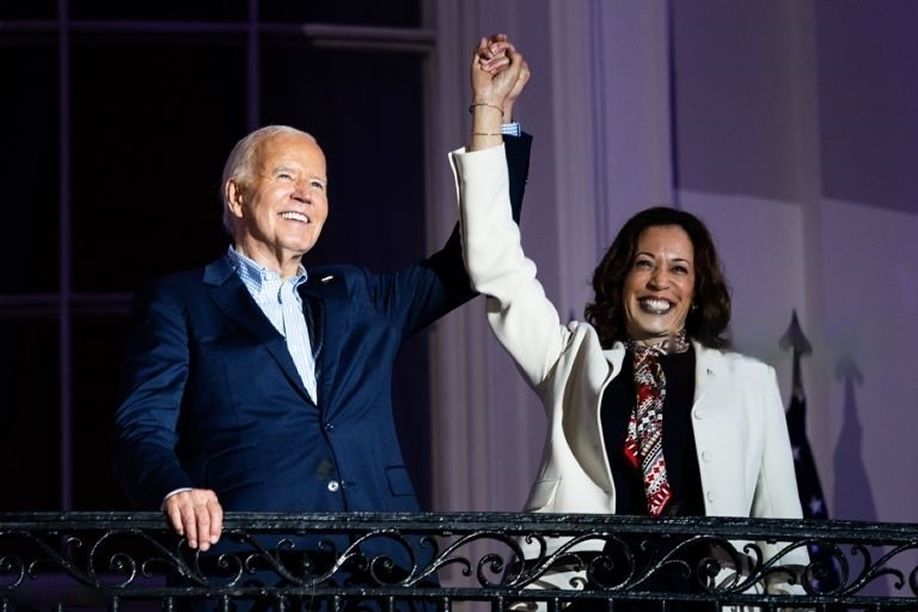 Joe Biden abandona candidatura presidencial e anuncia apoio à Kamala Harris