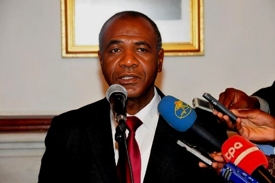 Angola precisa de uma &quot;grande revolução&quot; para voltar a ser forte produtor de café - ministro