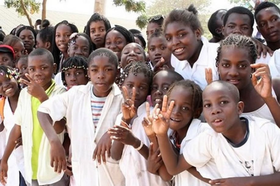 Covid-19: Aulas do ensino primário continuas suspensas em Angola