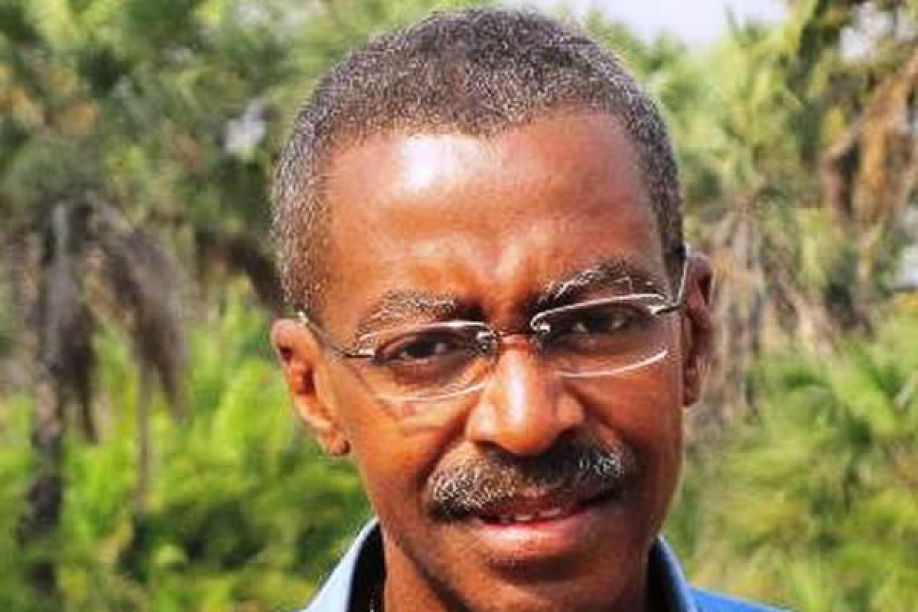 Morreu o jornalista angolano Gustavo Costa, correspondente do Expresso