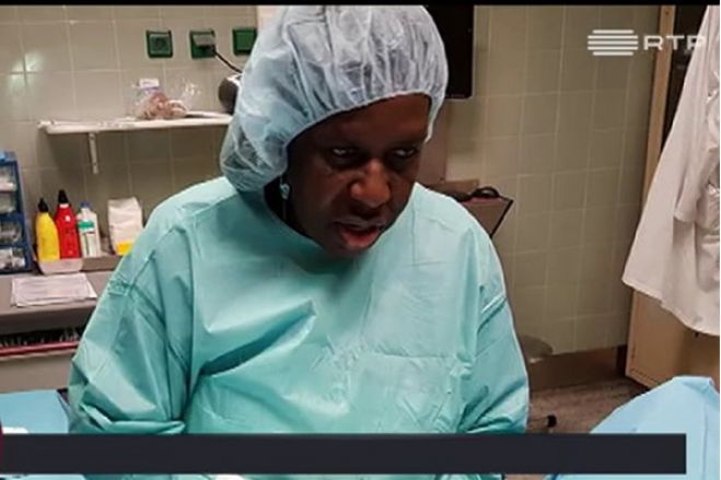 Médica angolana pede demissão depois de cobrar partos para angolanas num hospital público português