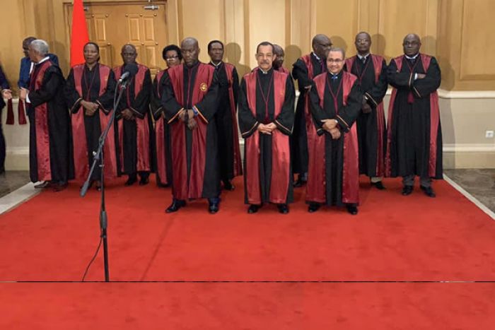O mandato dos Juízes: A Constituição e o estatuto interno do Supremo Tribunal