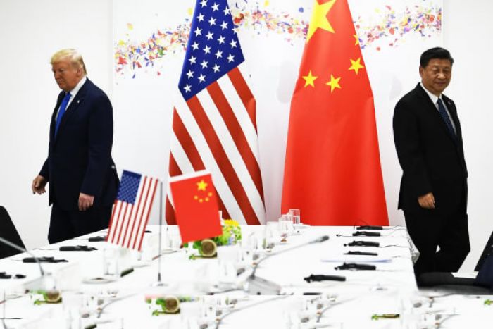 Covid – 19: China deixa cair no tapete economia dos EUA [e torna – se na primeira potência económica do mundo]