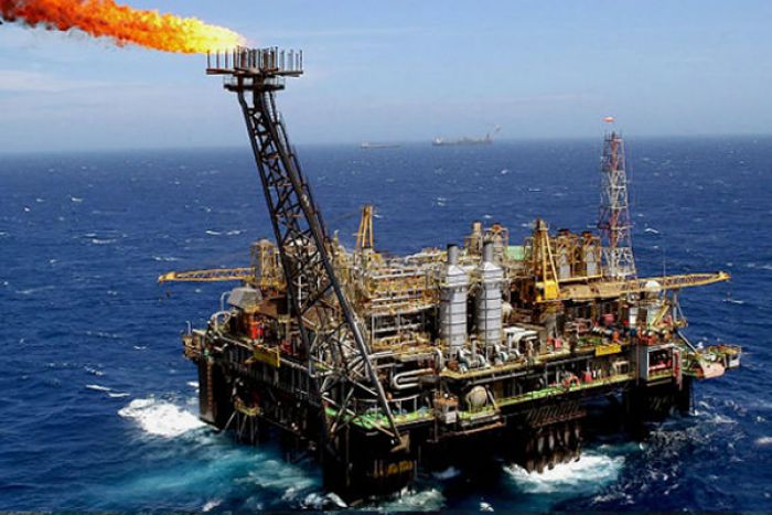 Petróleo e investimento fazem Angola crescer 3% em 2021 - S&amp;P