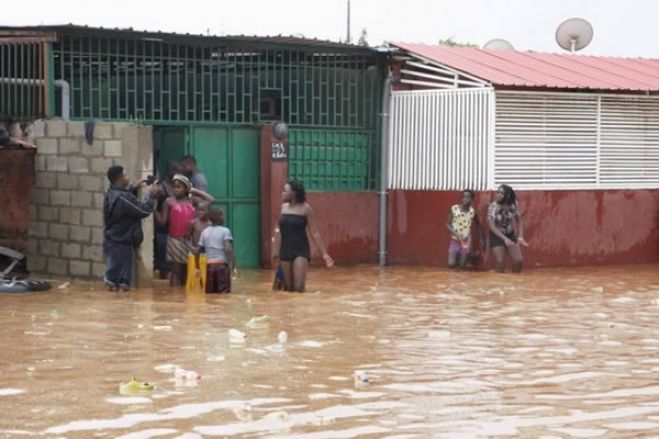 Chuva em Luanda deixam 250 famílias desalojadas e um morto