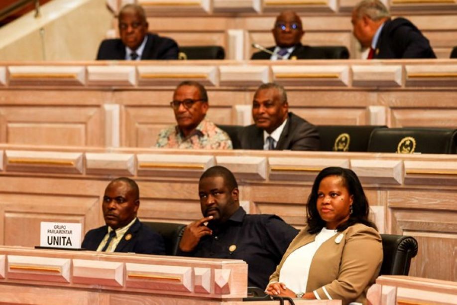 UNITA “indignada” com parlamento angolano por não aprovação de pesares às vítimas de catástrofes