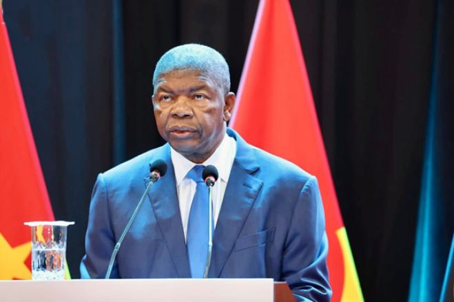 João Lourenço quer contribuição de parceiros internacionais para infraestruturar África