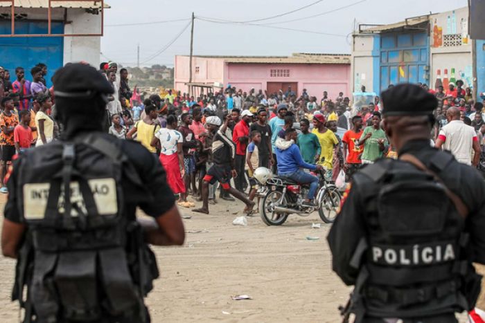 Amnistia pede contenção da polícia angolana e à proteção dos direitos humanos