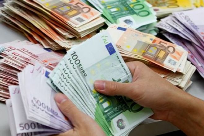 PGR de Angola diz que não foi alertada sobre congelamento de conta em Portugal