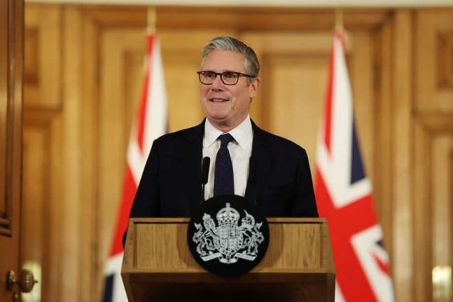 Primeiro-ministro do Reino Unido, Keir Starmer, renuncia ao cargo