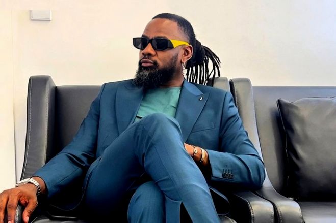 &quot;Estamos a celebrar 50 anos de independência, mas de quê?&quot; - C4 Pedro