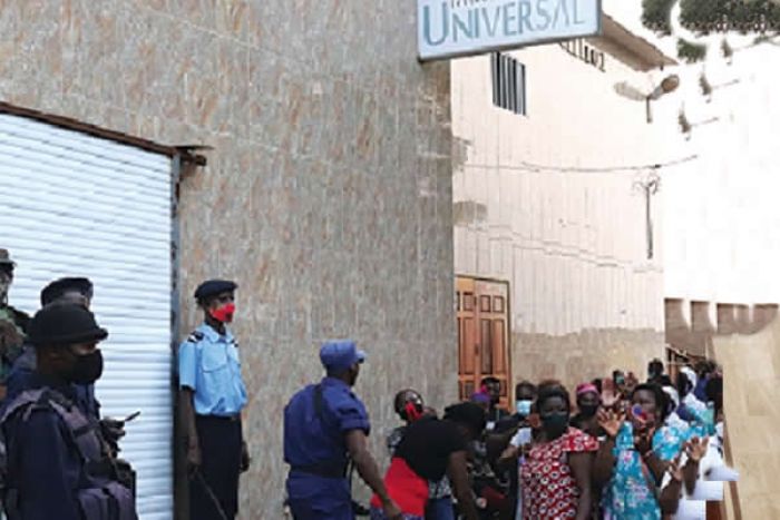 Pastores da IURD da ala brasileira detidos por abrirem os templos em Luanda