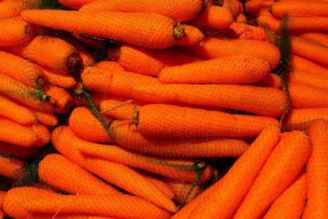Falta de cenoura abre ‘guerra’ entre supermercados e Ministério do Comércio