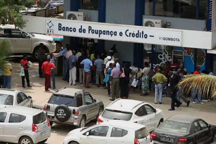 Pensionistas com crédito no BPC impedidos de trocar de banco