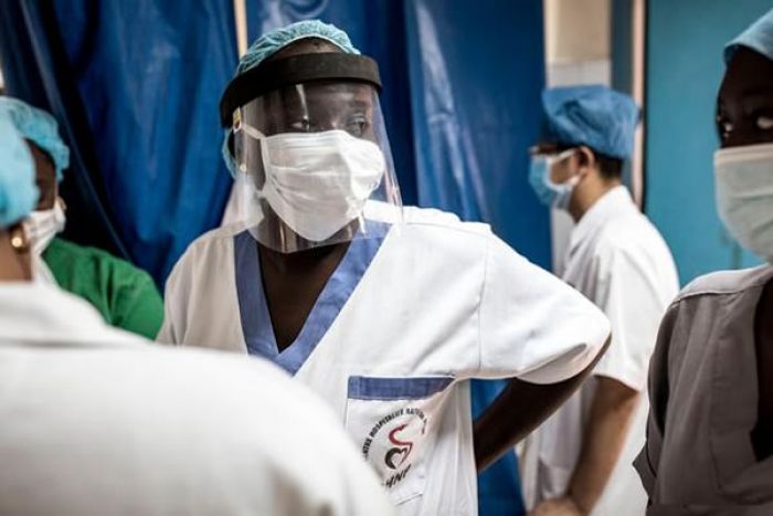 Dezasseis técnicos de saúde angolanos contaminados com Covid-19