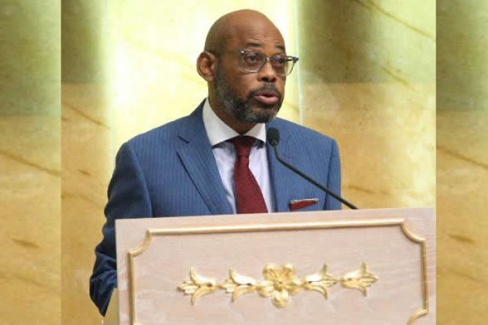 Governo angolano promete plano para combater corrupção