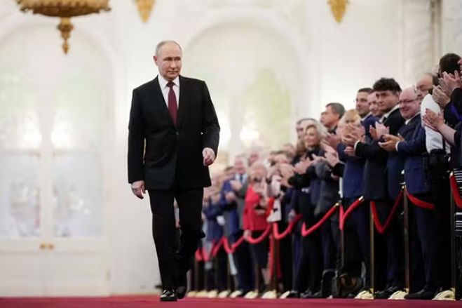 Vladimir Putin inicia hoje quinto mandato como Presidente da Rússia e promete 'vitória' em apelo patriótico