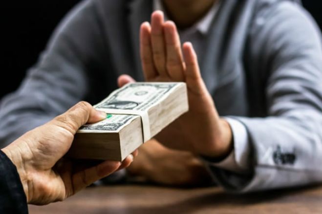 Novo plano de combate à corrupção visto com cepticismo por analistas angolanos