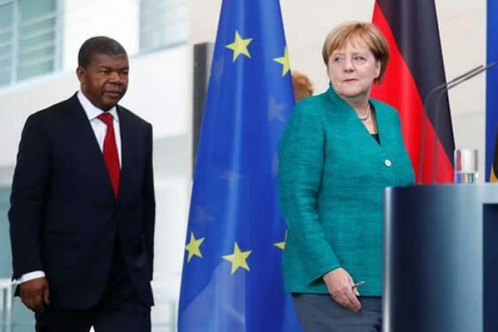 Amnistia Internacional quer direitos humanos na agenda de Merkel em Angola