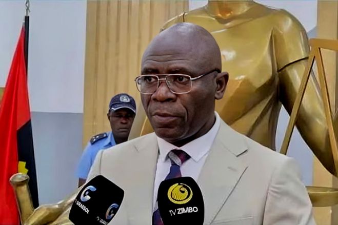 Juiz presidente do Tribunal da Comarca de Luanda suspenso e alvo de processo disciplinar