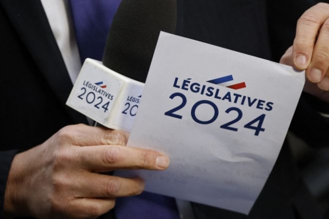 Aliança de esquerda vence eleições legislativas na França