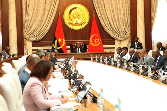 João Lourenço analisa impacto das criptomoedas e alerta para pressão social em Angola