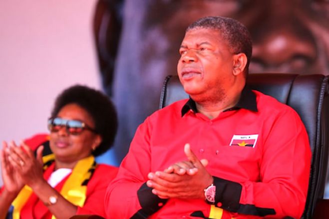MPLA vai a eleições em 2022. "É um pau de dois bicos", diz analista