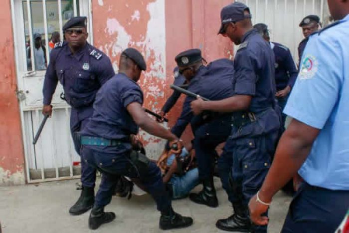Covid-19: Jornalistas angolanos queixam-se de abusos da polícia