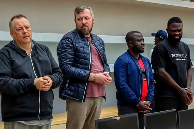 Russos e angolanos acusados de terrorismo em Angola vão a julgamento