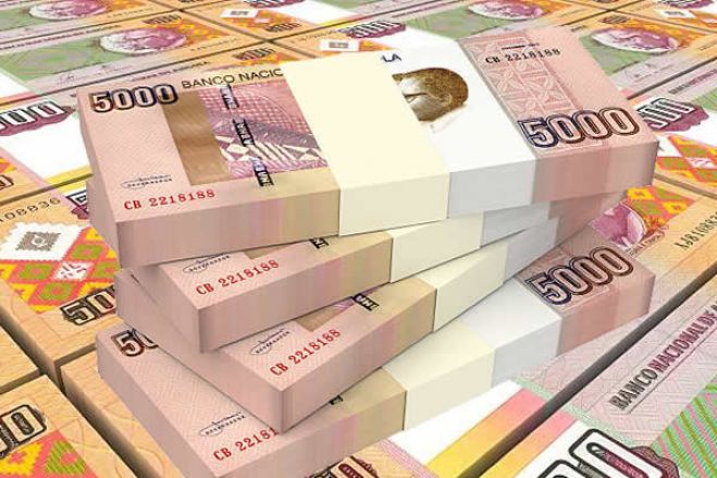 Kwanza desvalorizou em 2018 mais de 47% face ao euro e mais de 46% frente ao dólar