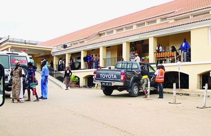 Direcção geral do Hospital em Cabinda exonerada por corrupção