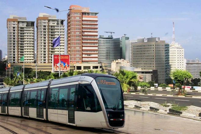 Governo  estima investimentos de 1,9 mil milhões de dólares para Metro de Superfície de Luanda