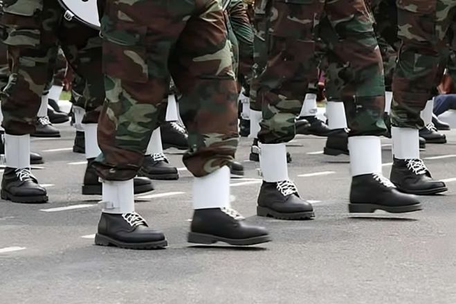 Quando a pátria ordena o silêncio aos combatentes