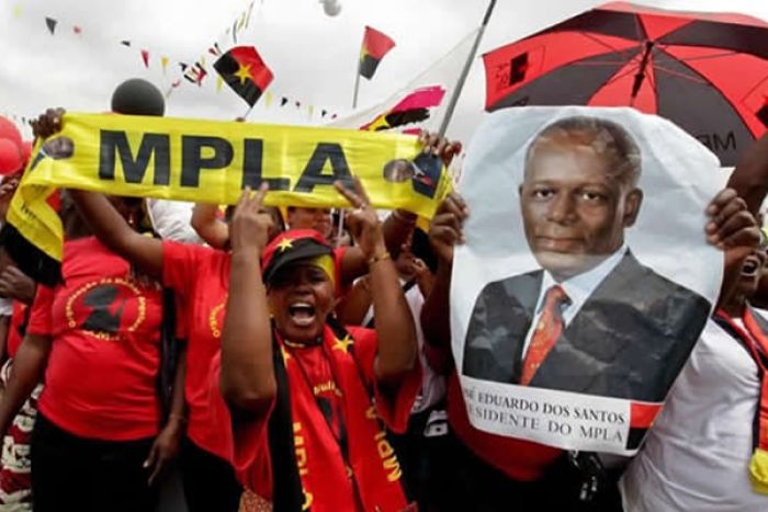 Jornalista angolano fala do cinismo e elevada hipocrisia no MPLA e critica beneficiários da era de JES