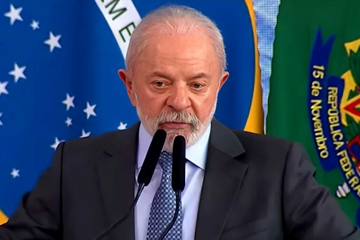 Brasil “deu uma lição de democracia ao mundo” com prisão de Bolsonaro – Lula