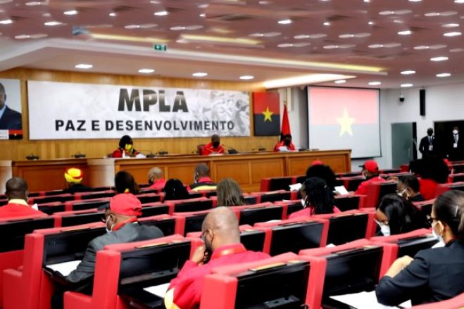 Bureau Político do MPLA proíbe que primeiros secretários da JMPLA e OMA acumulem com assento no Parlamento