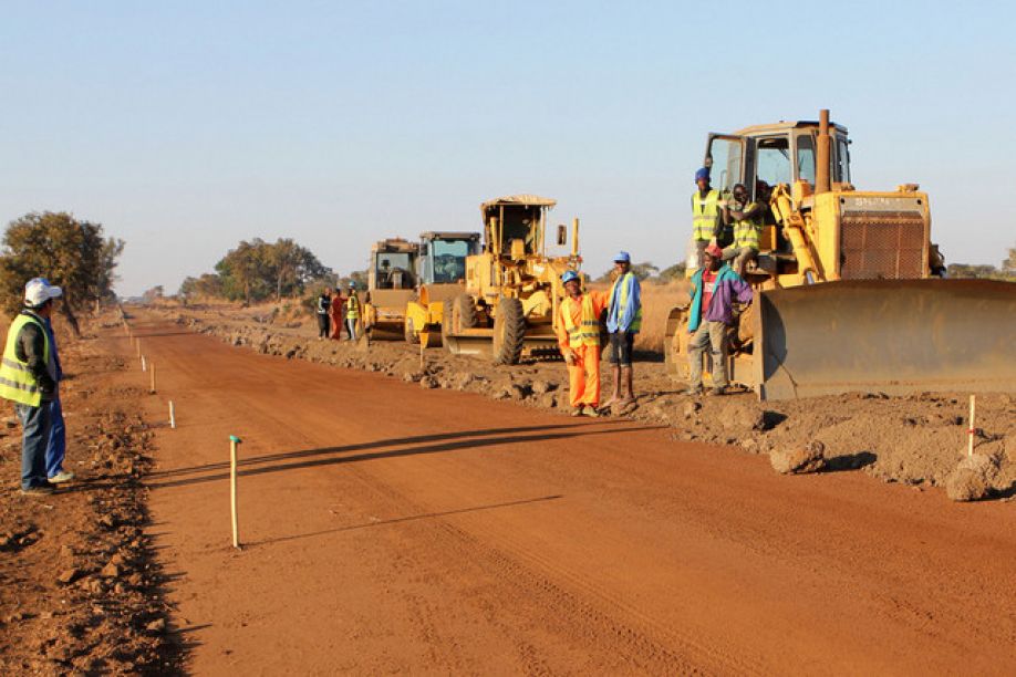 Grupo chinês vai construir primeira autoestrada de Angola